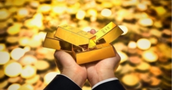 What factors have pushed gold prices beyond 3,000 USD per ounce?