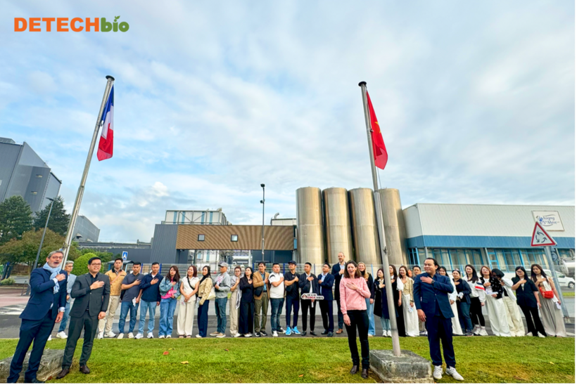 Distributors and retailers visit Modilac milk production facility in France