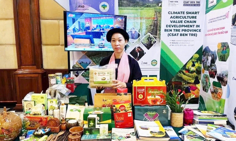 From highland cooperatives, the journey to larger markets is fueled by creative, well-organized, and effective trade promotion programs. Photo: BCB