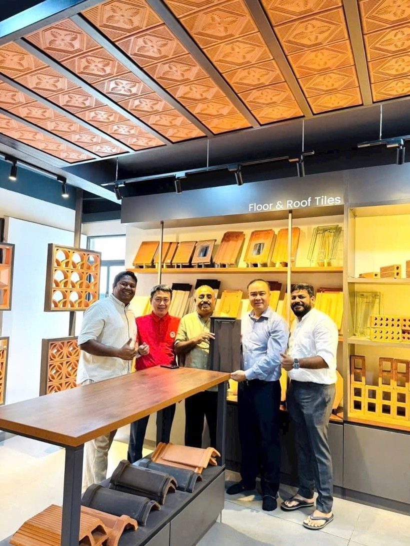 The brick and tile products of Dat Viet Pottery Joint Stock Company Group are now present in 56 countries and territories. Photo: Thu Anh