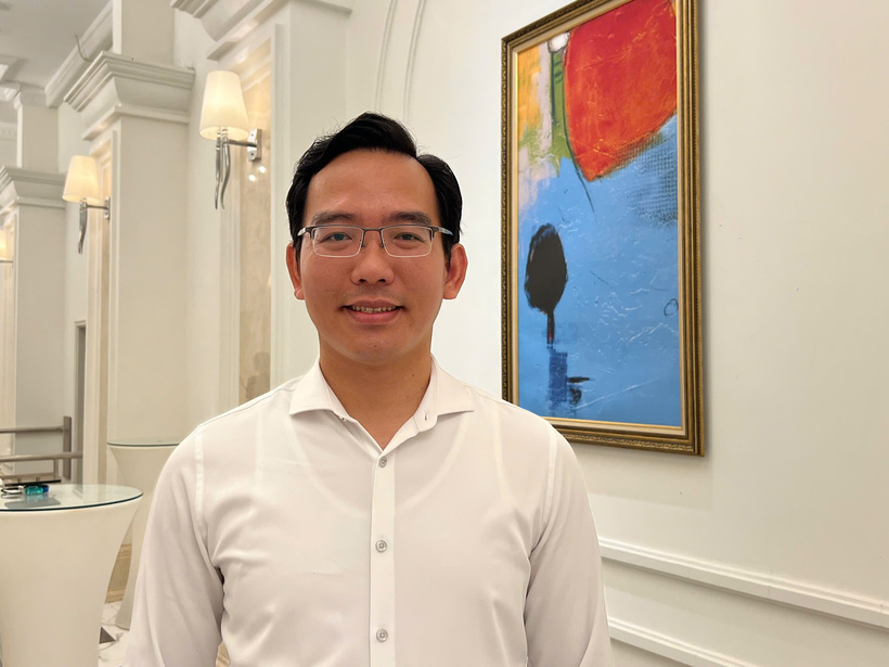 Mr. Vo Van Khanh, representative of the Vietnam E-Commerce Association in the central region