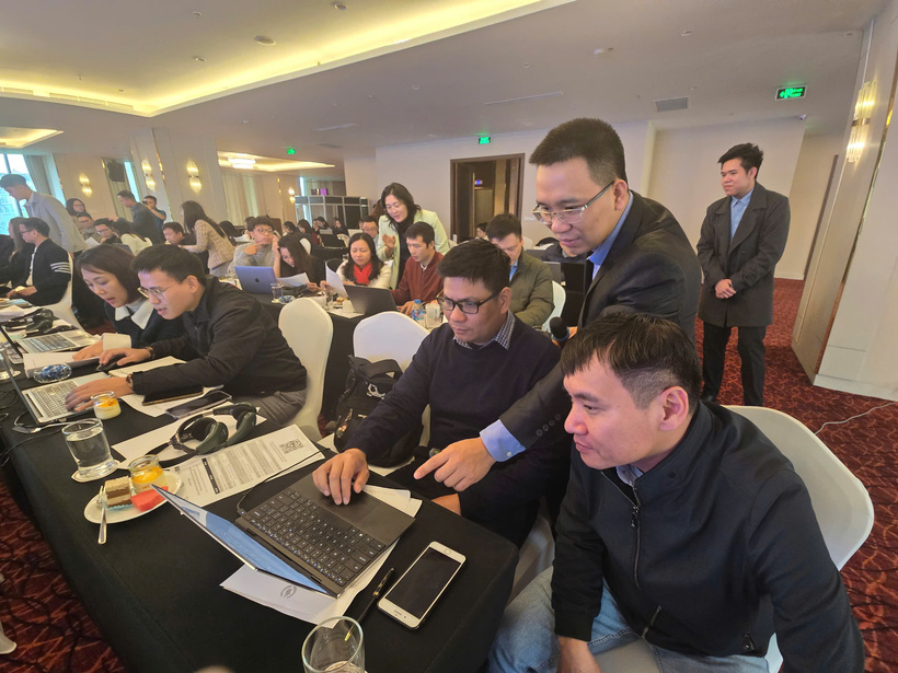 The sessions took place in a professional yet engaging atmosphere, encouraging active participation from businesses.