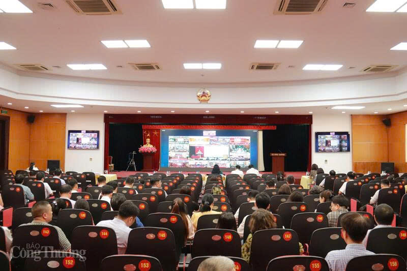 View of the National Conference on AI application training at the Ministry of Industry and Trade