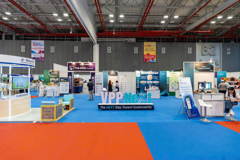 Vistors at VPPNext Innovation Zone visiting Tetrapak, VisingPack and other Exhibitors such as Duy Tan Recycling; Turn Green; Buyo