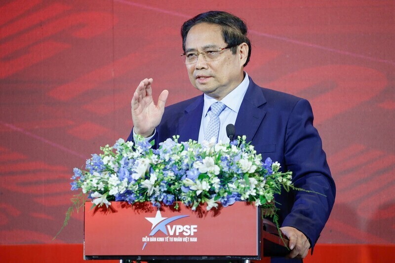 Prime Minister Pham Minh Chinh gave a speech at the Vietnam Private Economic Forum.