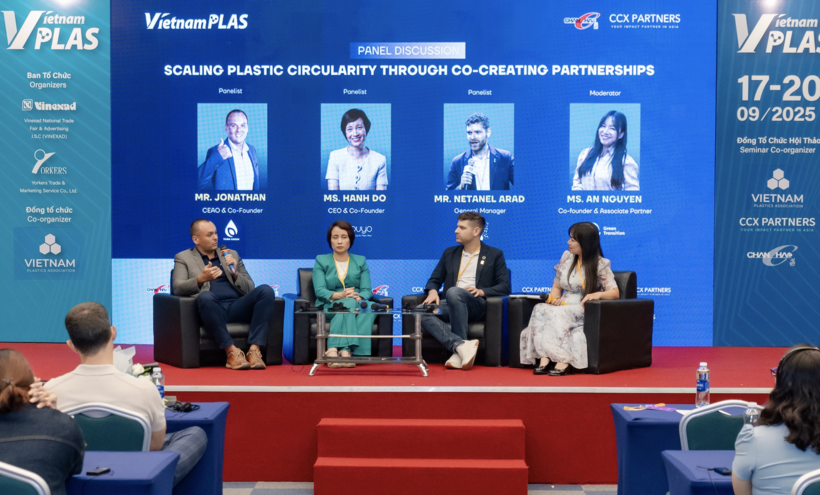 Panel discussion “Scaling Plastics Circularity through Co-creating Partnerships