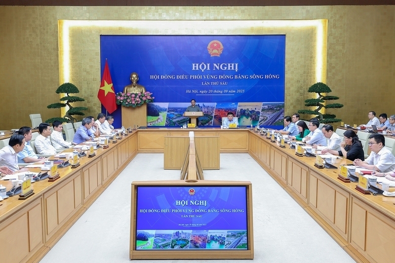 The Prime Minister emphasized that we are determined to turn the Red River Delta into one of the most important driving forces of the country. Photo: VGP