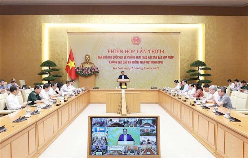 Prime Minister Pham Minh Chinh chairs the 14th meeting of the National Steering Committee on Combating Illegal Fishing. Photo: VNA.