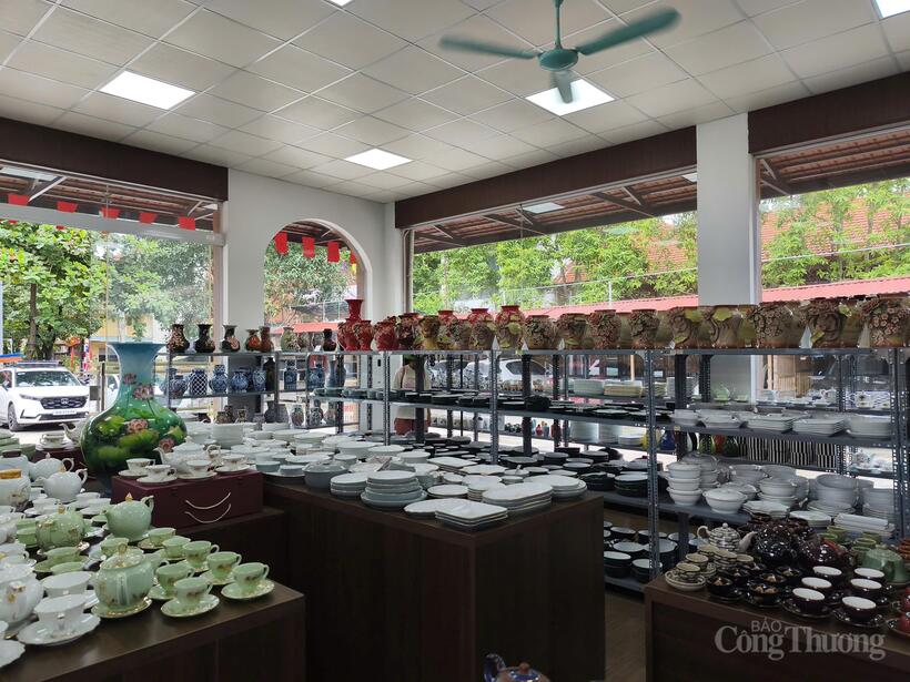 Vietnamese handicrafts have been exported to more than 160 countries and territories worldwide.