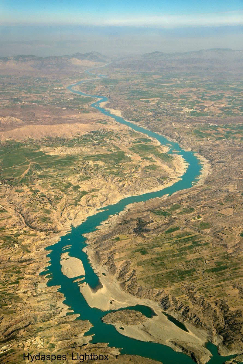 Pakistan’s economic growth zones are concentrated along the Indus River.