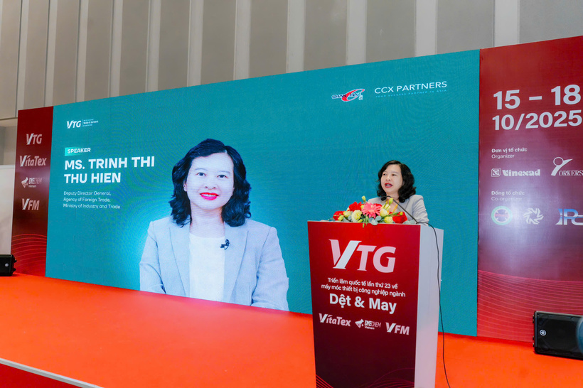Ms. Trinh Thi Thu Hien, Deputy Director General, Agency of Foreign Trade, Ministry of Industry and Trade addressing the Opening Keynote for the Seminar.