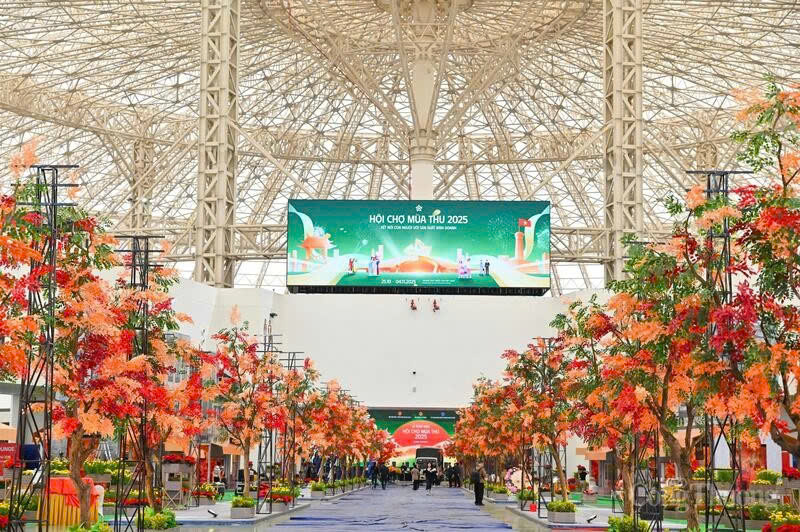 Overview of the Vietnam Golden Autumn Fair 2025.