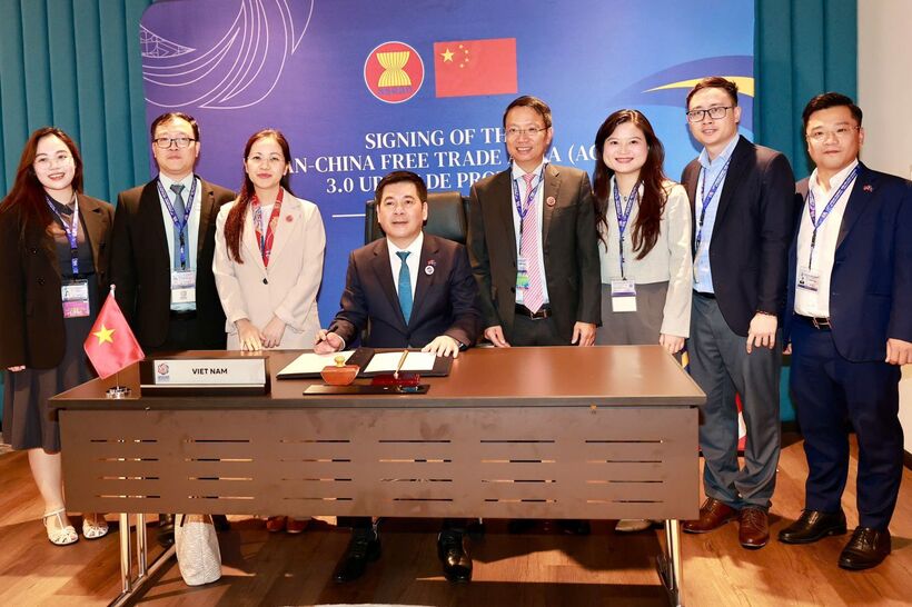 The Protocol to Upgrade the ACFTA Agreement is expected to further strengthen economic cooperation between Vietnam and one of the most important and traditional economic partners in the region, further facilitating trade and investment between the two countries, promoting sustainable development and prosperity for the people.