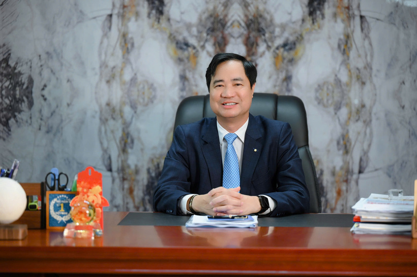 Mr. Nguyen Xuan Viet, Chairman of the Vietnam Insurance Association.