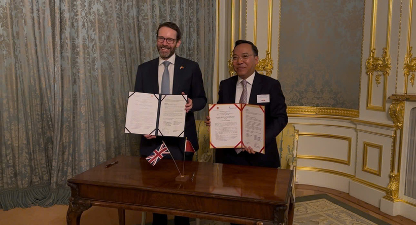 Ministry of Industry and Trade signs MoUs with UK partners - 1