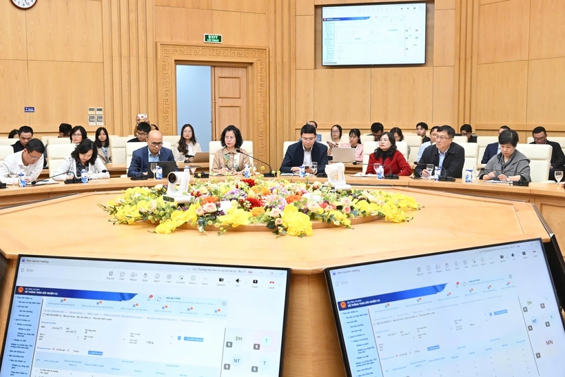 Delegates attend the review meeting on the Ministry of Industry and Trade’s digital government implementation.