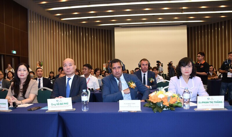 Digital trade promotion - A new growth driver for Vietnam’s food industry - 1