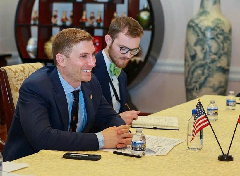 US Under Secretary Jacob Helberg appreciates Vietnam’s proactive AI cooperation initiative.