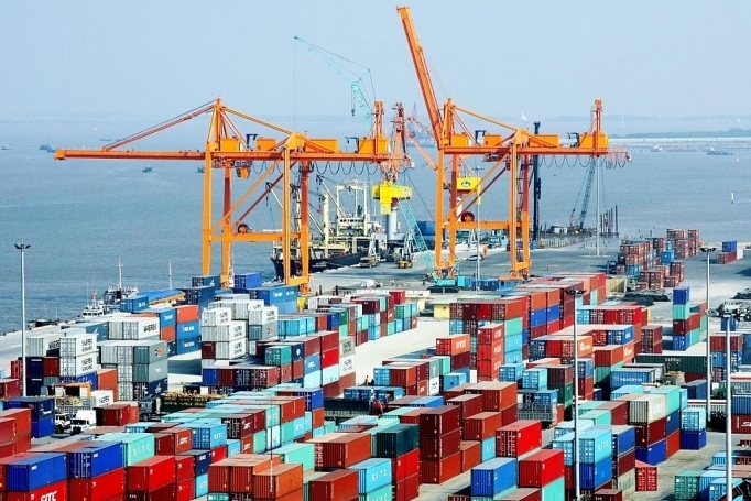 Vietnam’s export-import turnover has continued to expand, supporting macroeconomic stability.