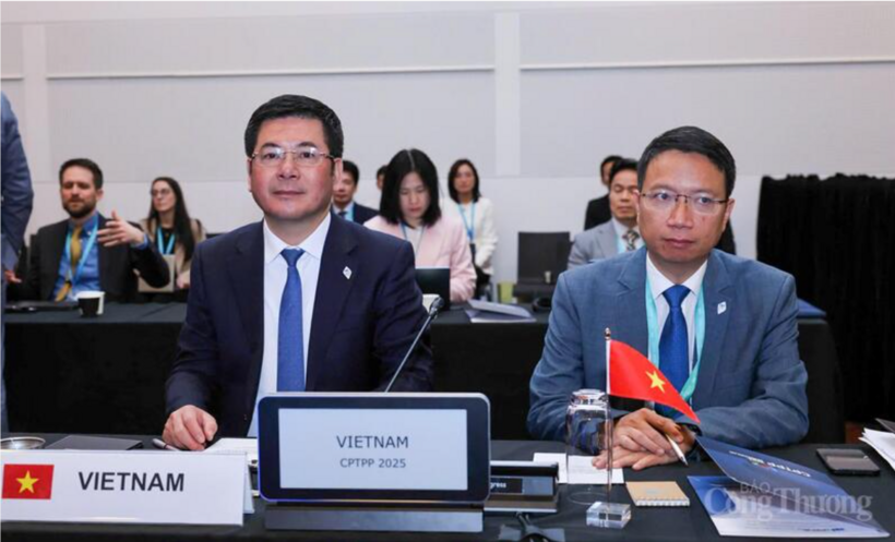 Vietnam’s Minister of Industry and Trade Nguyen Hong Dien attends the CPTPP-ASEAN Trade and Investment Dialogue.