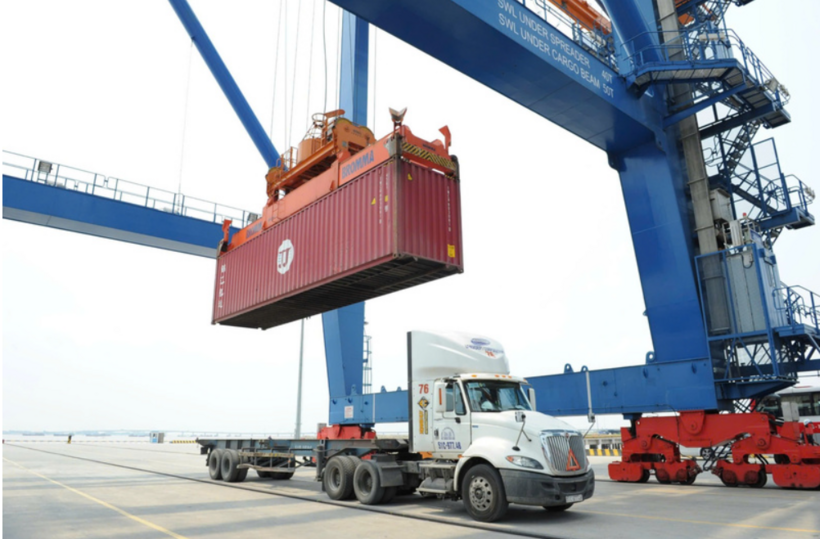 Vietnam’s goods imports and exports hit a record high. Photo: Can Dung