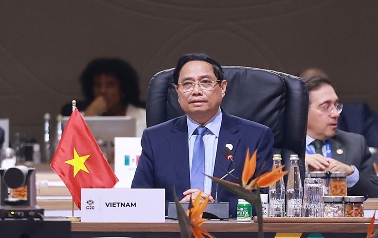Prime Minister Pham Minh Chinh proposes three strategic priorities addressing the three major global trends. Photo: VGP