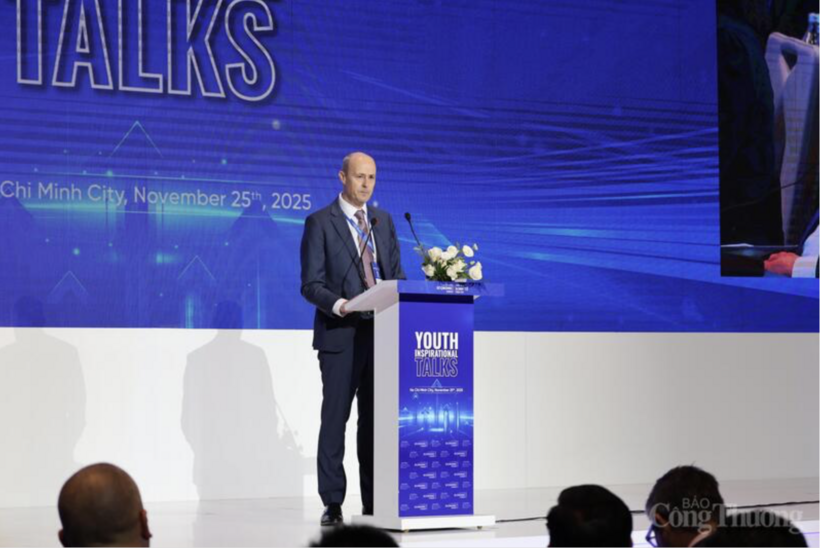 Professor Scott Thompson-Whiteside, President of RMIT Vietnam.