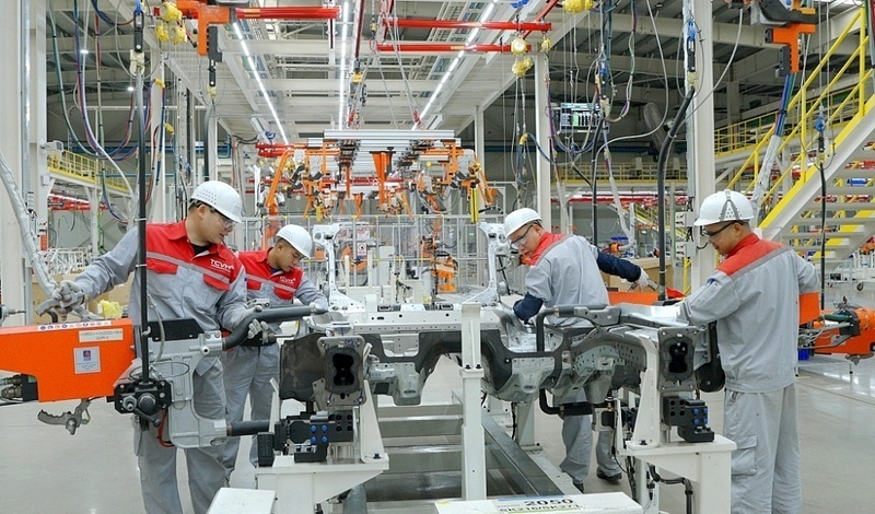 Quang Ninh continues investing in industrial zones to attract supporting industry projects.