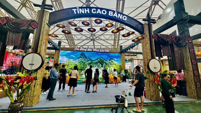 Cao Bang’s exhibition area at the First Autumn Fair 2025.