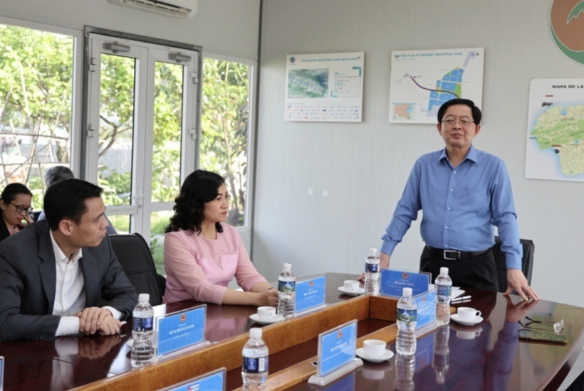 Deputy Prime Minister Ho Quoc Dung visits the ViMariel Industrial Park Infrastructure Development Project, invested by Viglacera. Photo: VGP