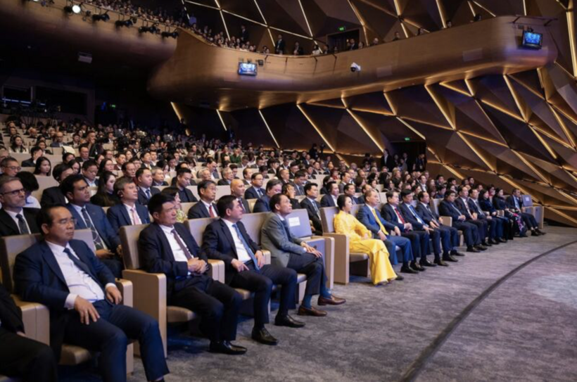 Delegates attend the fifth VinFuture Award Ceremony.