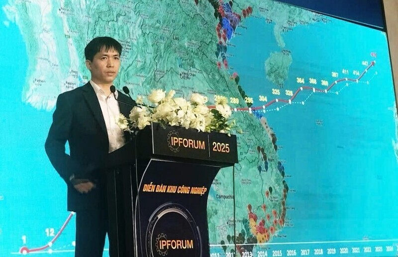 Pham Van Nam, Deputy General Director of the Vietnam Industrial Zone. Photo: Minh Khue