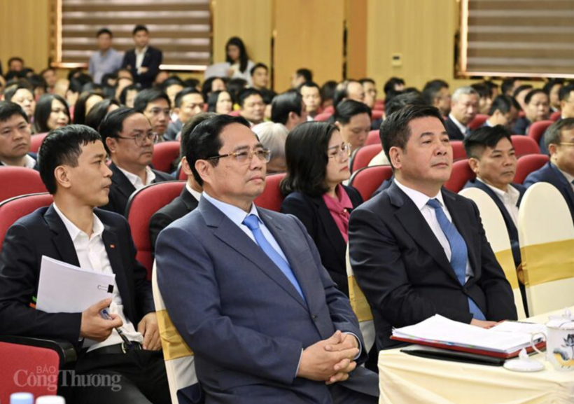 Prime Minister Pham Minh Chinh attends and addresses the conference.