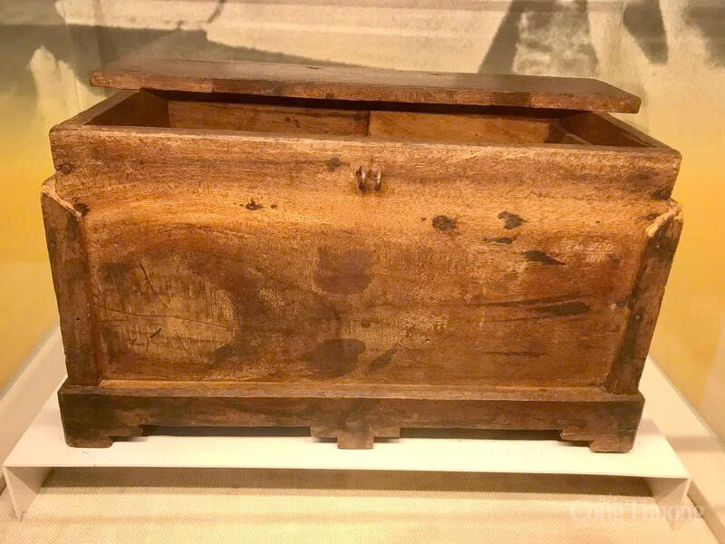 A ballot box used in the election of deputies to the First National Assembly by residents of Tuyen Hoa District (Quang Binh) on January 6, 1946. Photo: Hoa Quynh
