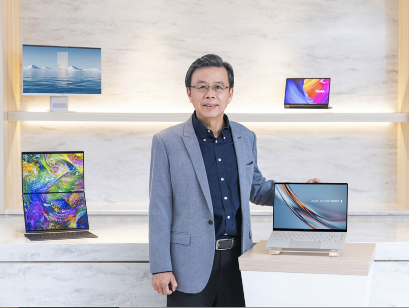 Samson Hu, Co-CEO of ASUS, presents the company’s newly introduced AI products and solutions at CES 2026
