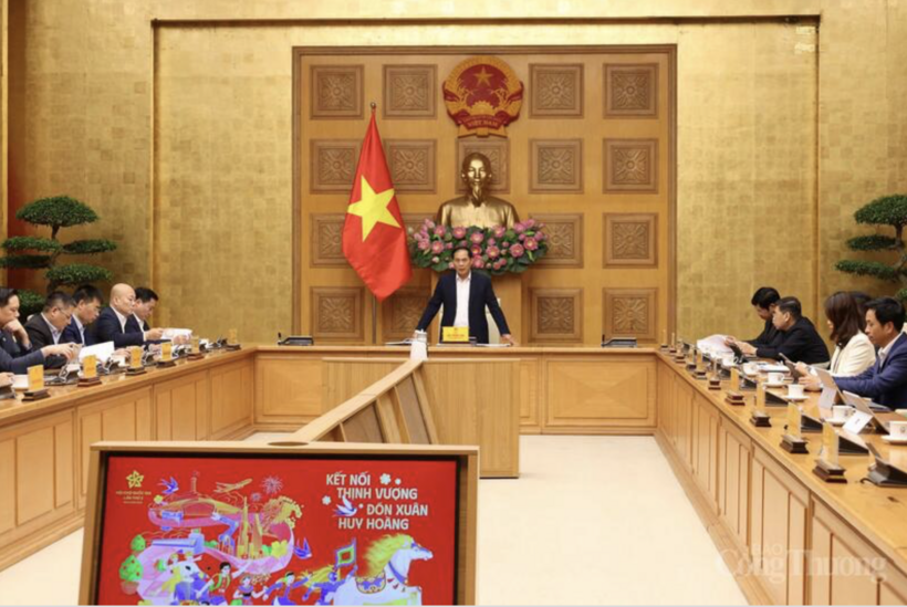 Deputy Prime Minister Bui Thanh Son chairs the meeting. Photo: Do Nga