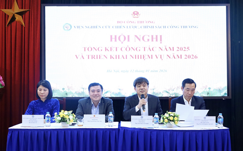 Conference presidium.