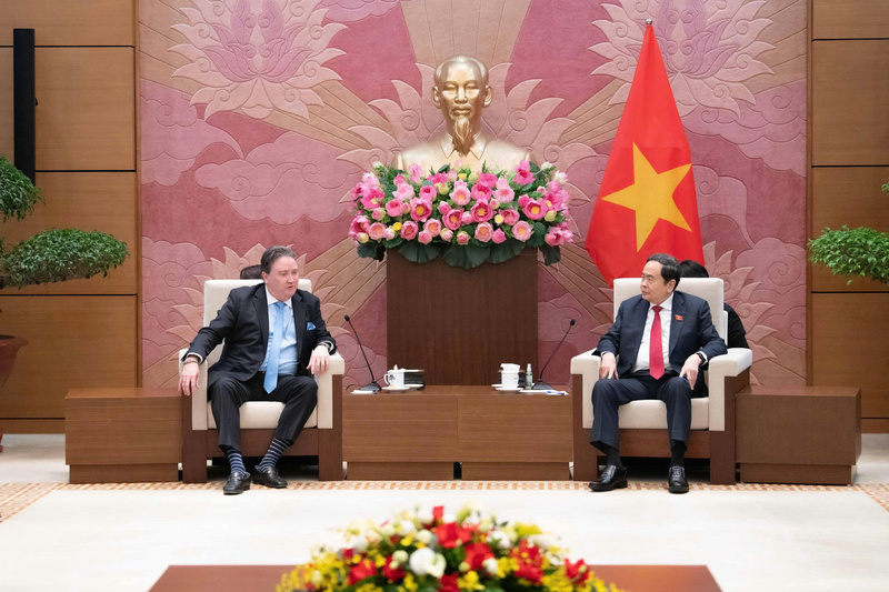 National Assembly Chairman Tran Thanh Man receives US Ambassador Marc Knapper on a farewell visit marking the end of his tenure in Vietnam. Photo: NA