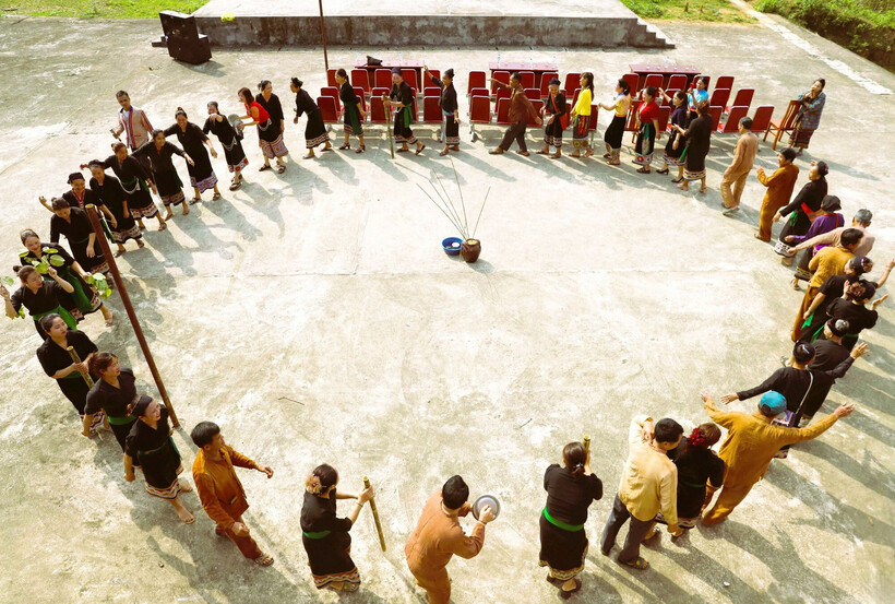 The O Du people dance and mark the first thunder of the year, strengthening community solidarity. Photo: VNA.