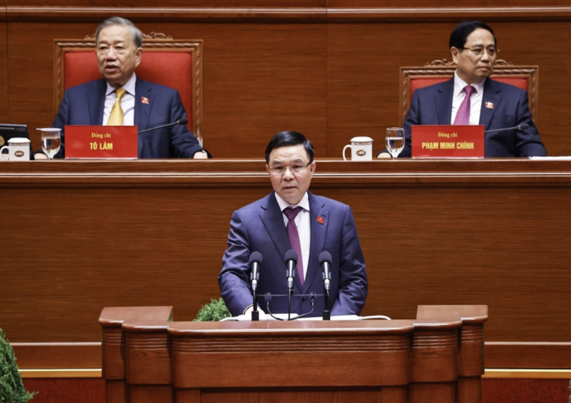 Le Manh Hung, Party Committee Secretary and Acting Minister of Industry and Trade, delivers a policy statement entitled “Developing an Autonomous, Connected and Modernized Vietnamese Industry and Trade Sector, with Green and Digital Transformation, and Effective Integration into Global Production and Supply Chains.”