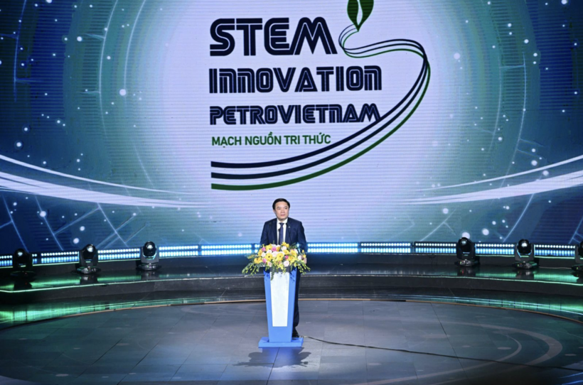 Le Ngoc Son, Chairman of the Members’ Council of the Vietnam National Industry - Energy Group.