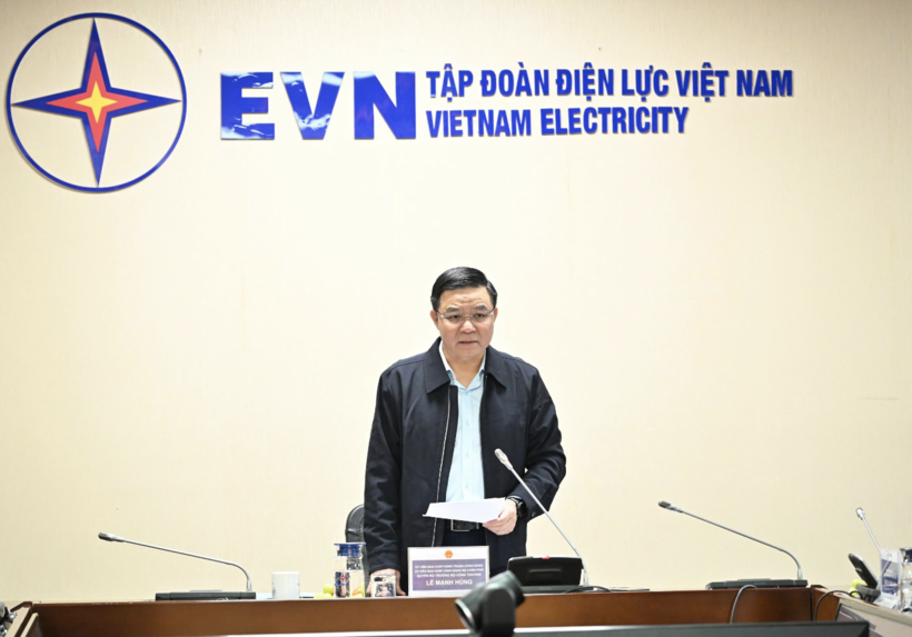 Acting Minister of Industry and Trade Le Manh Hung Holds Working Session with the National System and Market Operator (NSMO) and Vietnam Electricity (EVN)