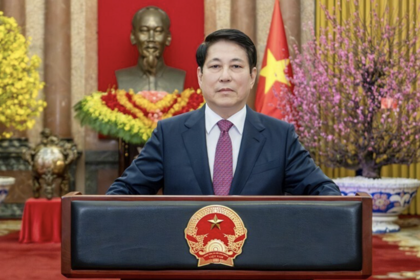 President Luong Cuong extends Lunar New Year greetings to compatriots, comrades, soldiers nationwide, and overseas Vietnamese at the sacred moment of New Year’s Eve ushering in the Lunar New Year 2026. Photo: VGP.