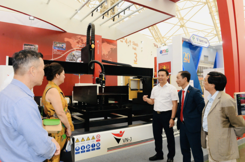 Hanoi’s industrial enterprises participate in the Exhibition of National Achievements marking the 80th anniversary of National Day (1945–2025). Photo: Khac Kien.