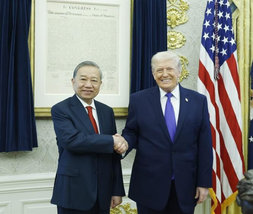 Party chief To Lam meets US President Donald Trump at the White House. Photo: VNA