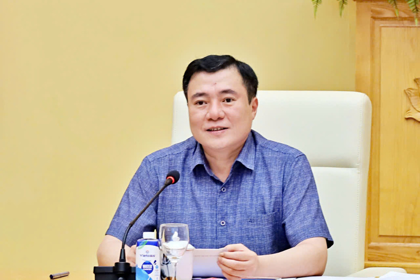 Deputy Minister Nguyen Sinh Nhat Tan.
