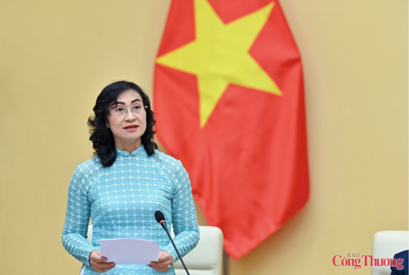Deputy Minister of Industry and Trade Phan Thi Thang shared the objectives, significance and development process of the digital platform for Overseas Market Development.