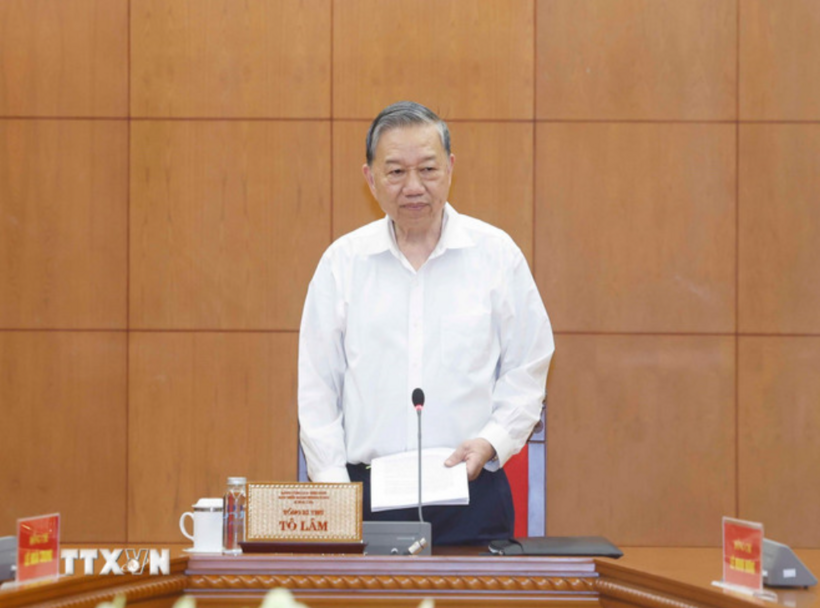 General Secretary To Lam delivers remarks at the meeting. Photo: Thong Nhat