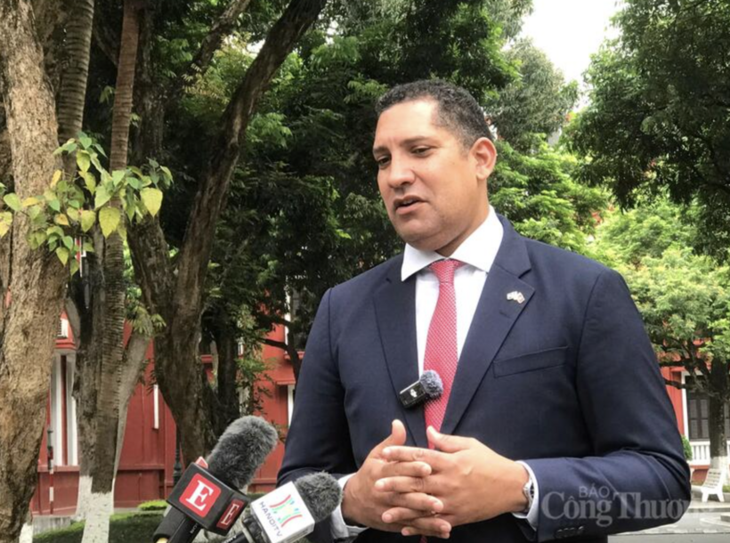 Swedish Ambassador to Vietnam Johan Ndisi. Photo: Bao Thoa