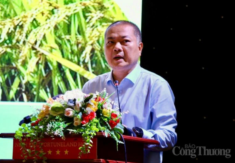 Nguyen Anh Son, Director of the Agency of Foreign Trade under the Ministry of Industry and Trade, delivered remarks at the conference.